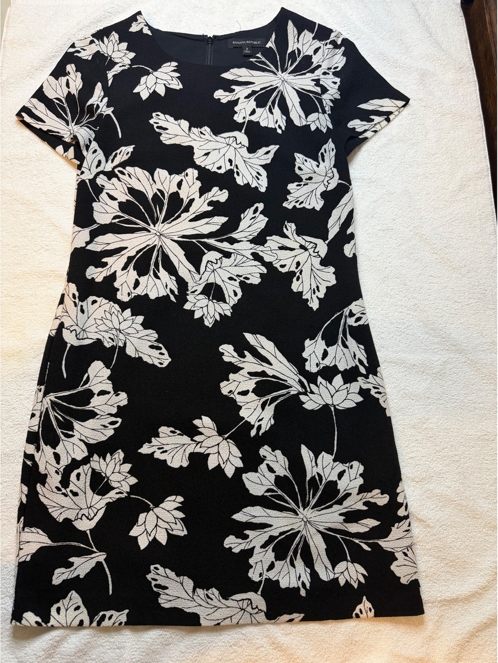 Banana Republic Black and White Floral A-Line Dress Size 2 - #1074